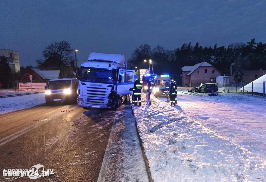 Wypadek na K12 w Krzemieniewie