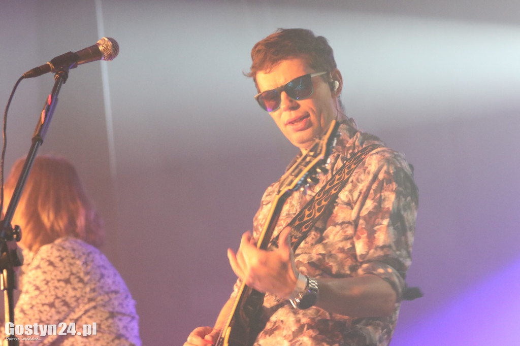 Koncert Universe w Hutniku i dyskoteka