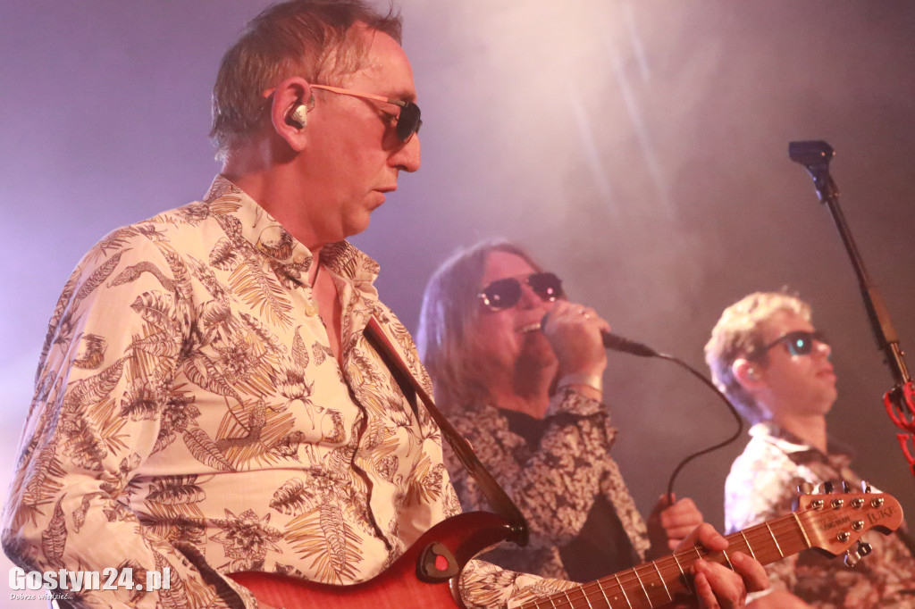 Koncert Universe w Hutniku i dyskoteka