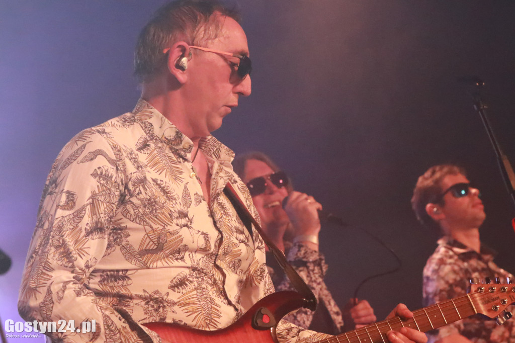 Koncert Universe w Hutniku i dyskoteka