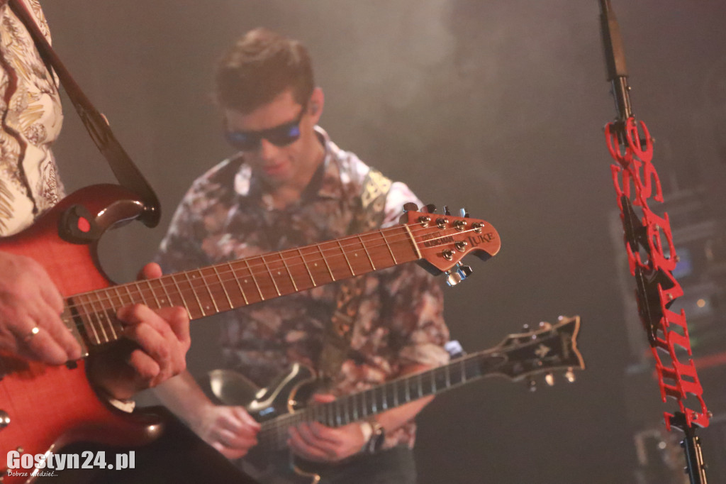 Koncert Universe w Hutniku i dyskoteka