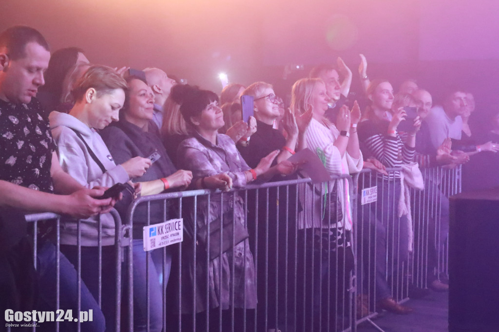 Koncert Universe w Hutniku i dyskoteka