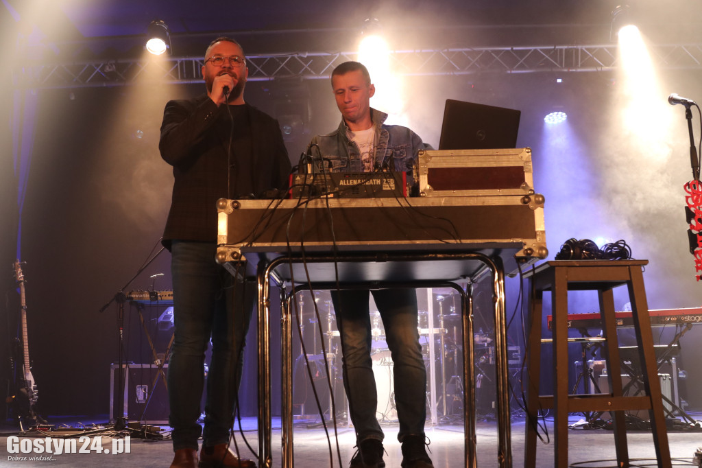 Koncert Universe w Hutniku i dyskoteka