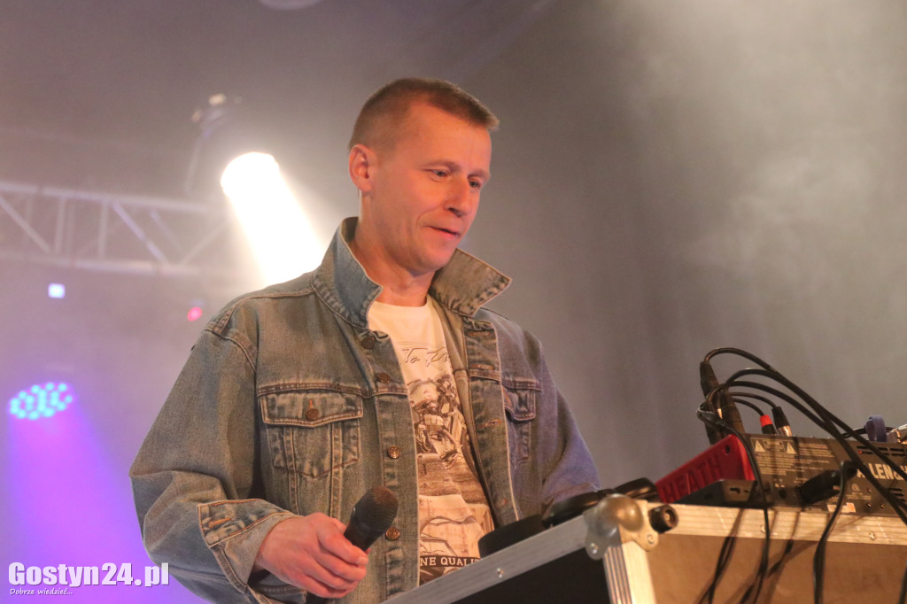 Koncert Universe w Hutniku i dyskoteka