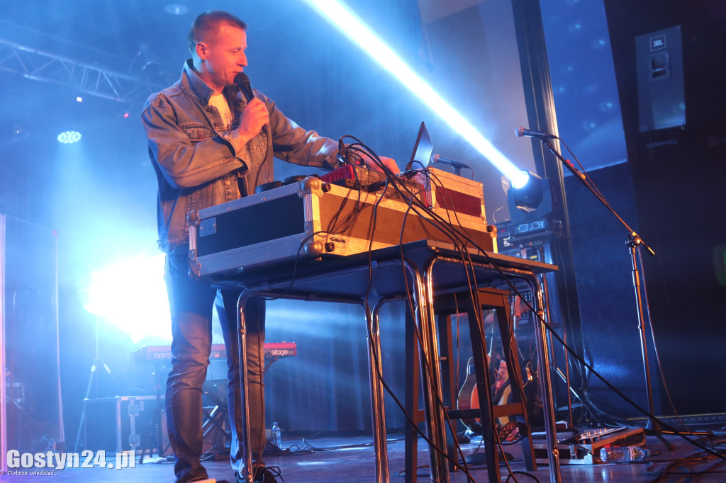Koncert Universe w Hutniku i dyskoteka