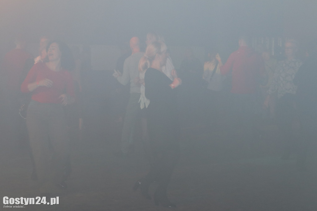 Koncert Universe w Hutniku i dyskoteka