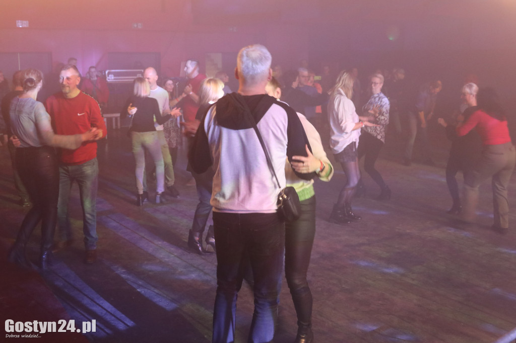 Koncert Universe w Hutniku i dyskoteka