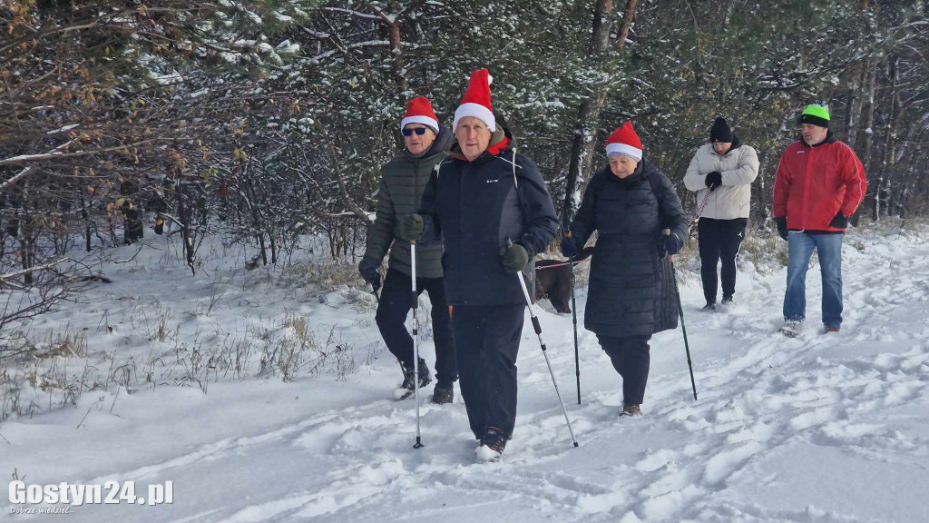 VI Mikołajkowy Marsz Nordic Walking w Poniecu