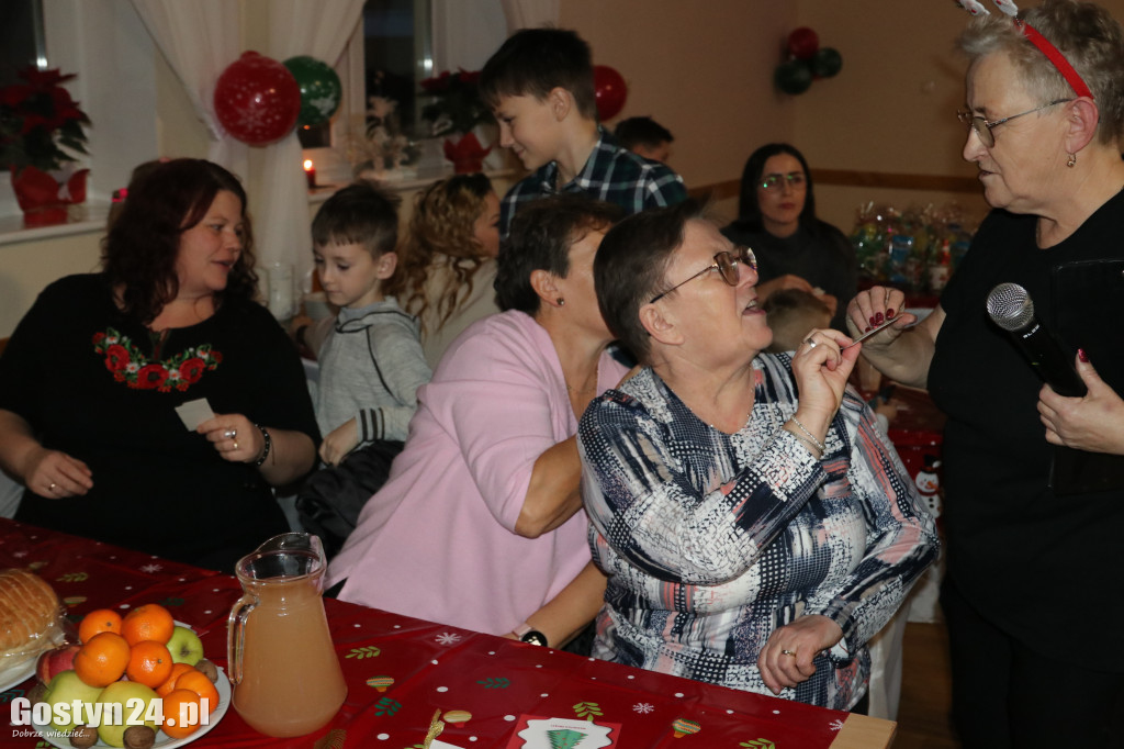 Mikołajki i wigilia dla mieszkańców w Łęce Wielkiej