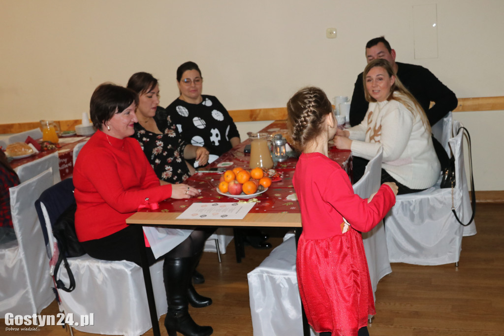 Mikołajki i wigilia dla mieszkańców w Łęce Wielkiej