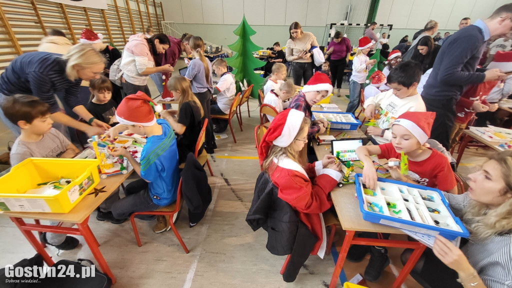 Mikołajkowa Ligia Robotyki w SP 1 w Gostyniu