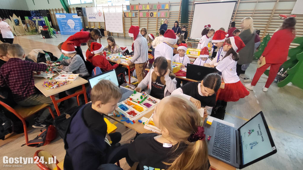 Mikołajkowa Ligia Robotyki w SP 1 w Gostyniu