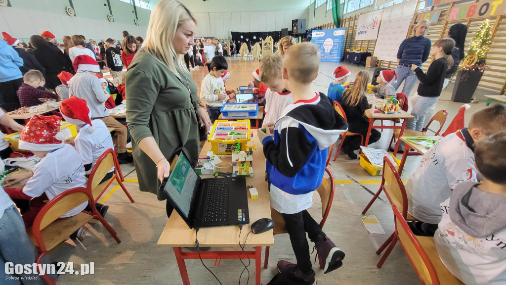 Mikołajkowa Ligia Robotyki w SP 1 w Gostyniu