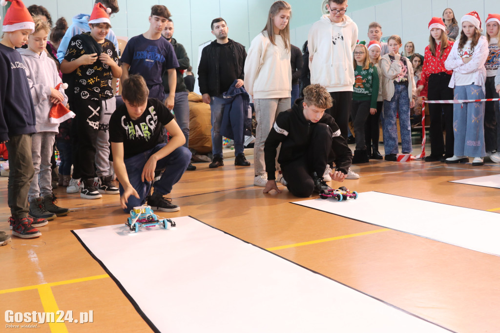 Mikołajkowa Ligia Robotyki w SP 1 w Gostyniu