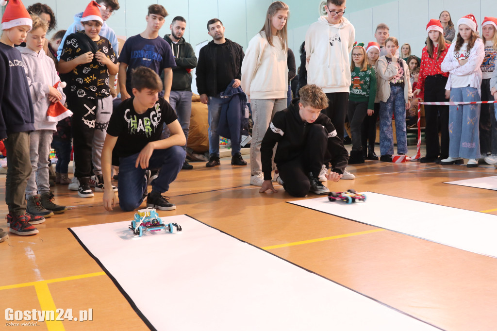 Mikołajkowa Ligia Robotyki w SP 1 w Gostyniu
