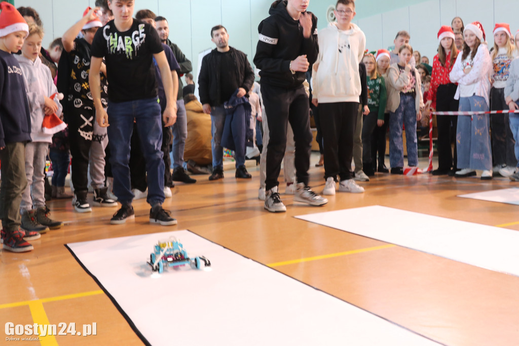 Mikołajkowa Ligia Robotyki w SP 1 w Gostyniu