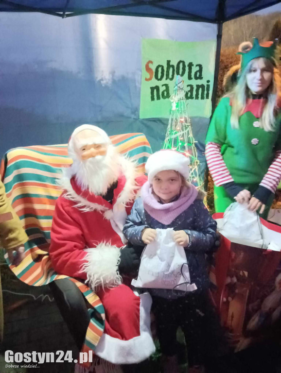 Korowód św. Mikołaja w prawobrzeżnej części Gostynia