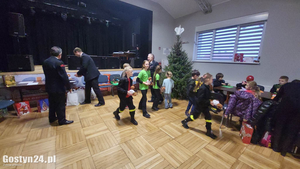 Rozstrzygnięcie konkursu i świąteczna zajęcia z ZOSP RP Piaski