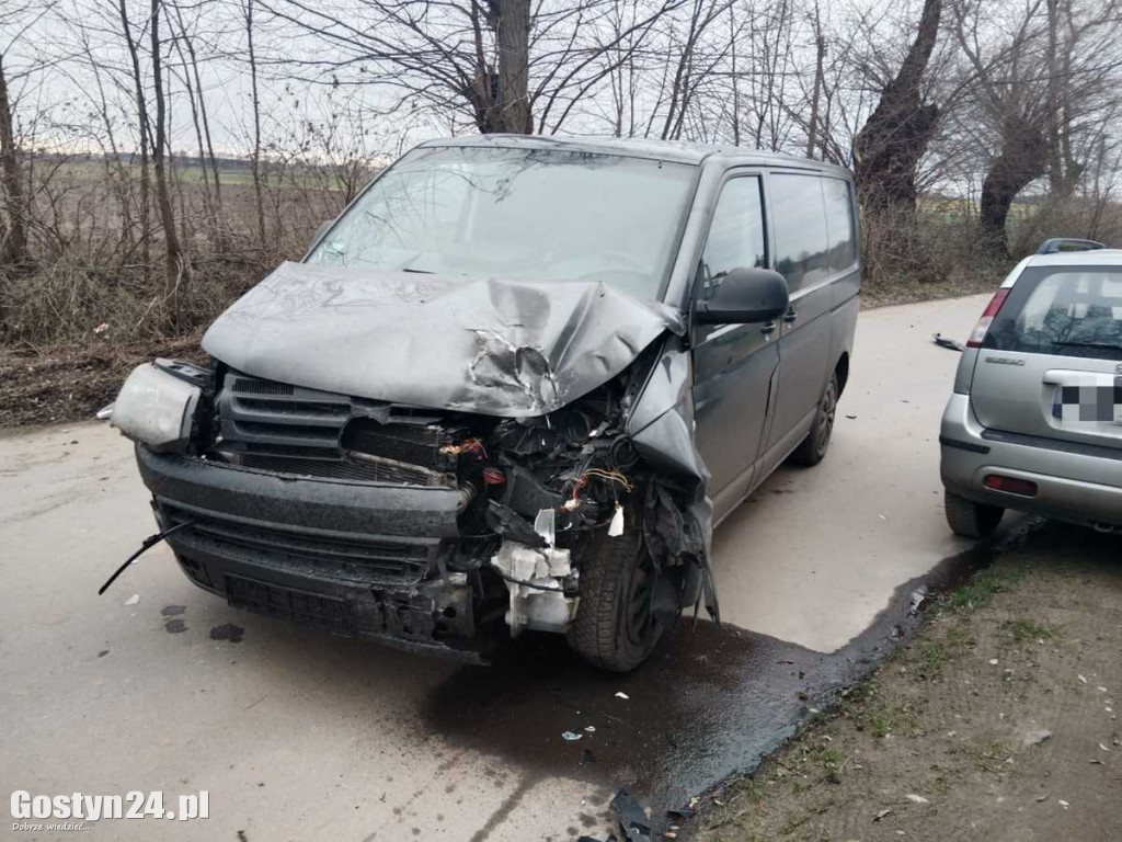 Pijany kierowca uciekał przed policją i doprowadził do kolizji