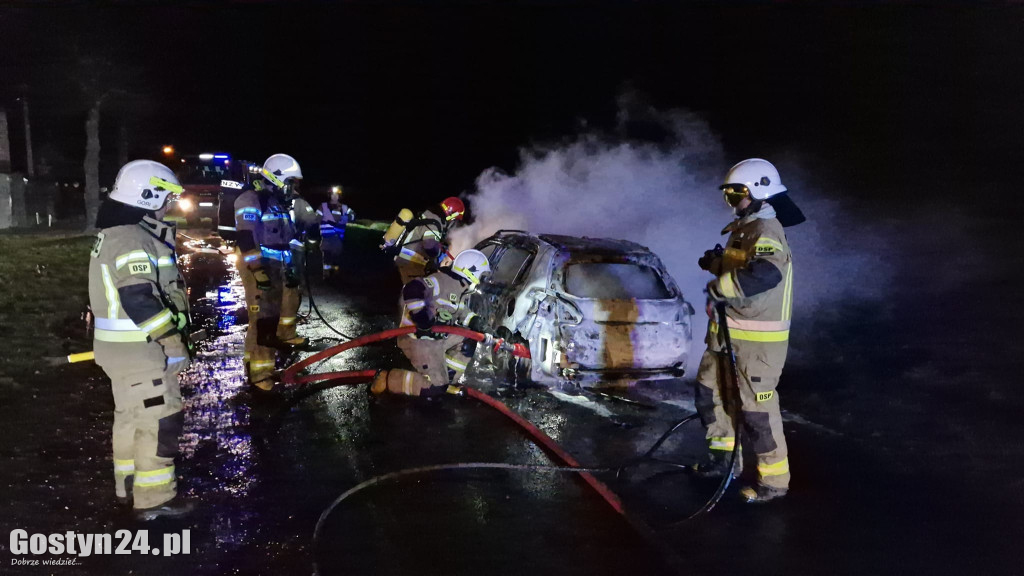 Pożar samochodu osobowego w Ludwinowie
