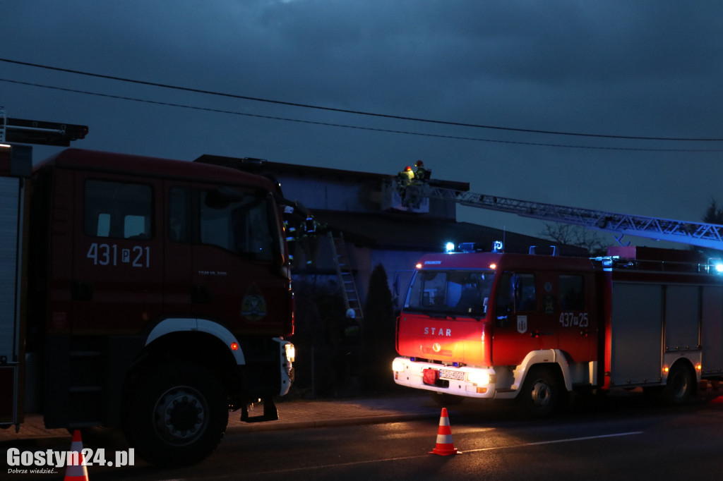 Pożar dachu w miejscowości Stężyca