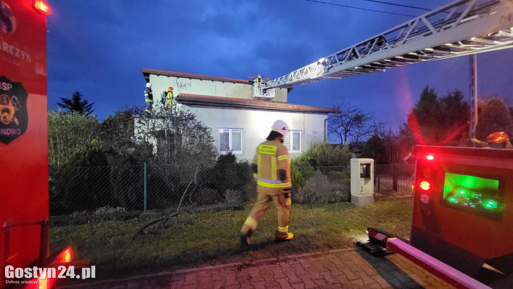 Pożar dachu w miejscowości Stężyca