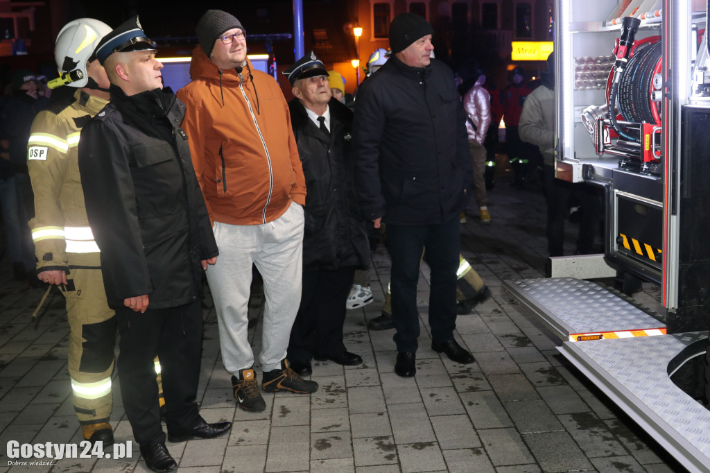 Nowy wóz strażacki dotarł do OSP Borek Wlkp.