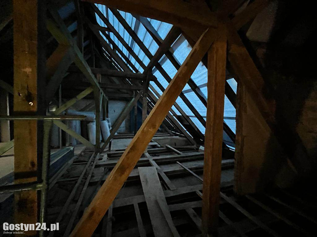 Trwa modernizacja i rozbudowa zabytkowej kamienicy w Gostyniu