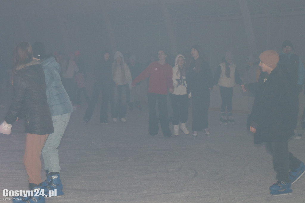Dyskoteka na gostyńskim lodowisku