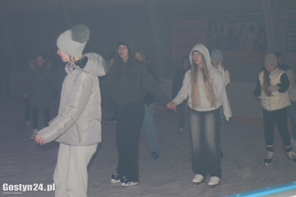 Dyskoteka na gostyńskim lodowisku