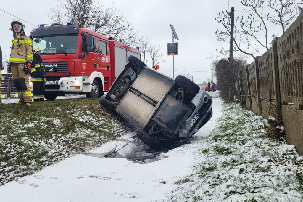 Wypadek dwóch samochodów na trasie Elżbietków - Pogorzela