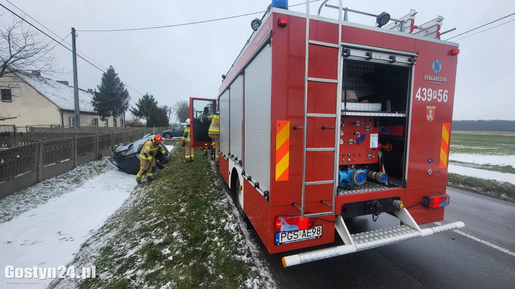 Wypadek dwóch samochodów na trasie Elżbietków - Pogorzela