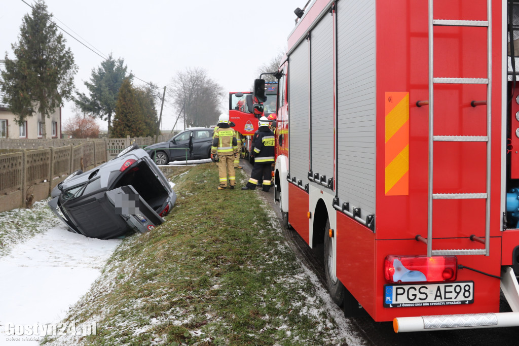 Wypadek dwóch samochodów na trasie Elżbietków - Pogorzela