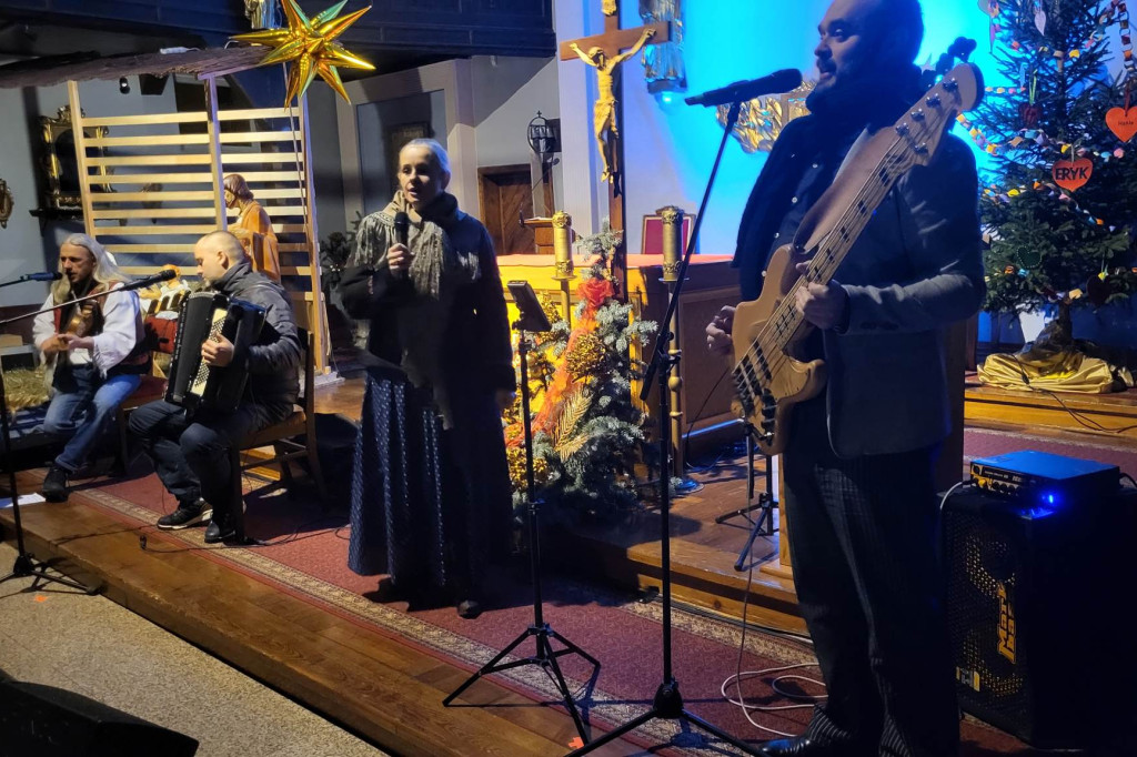Koncert  kolęd po góralsku w kościele w Piaskach
