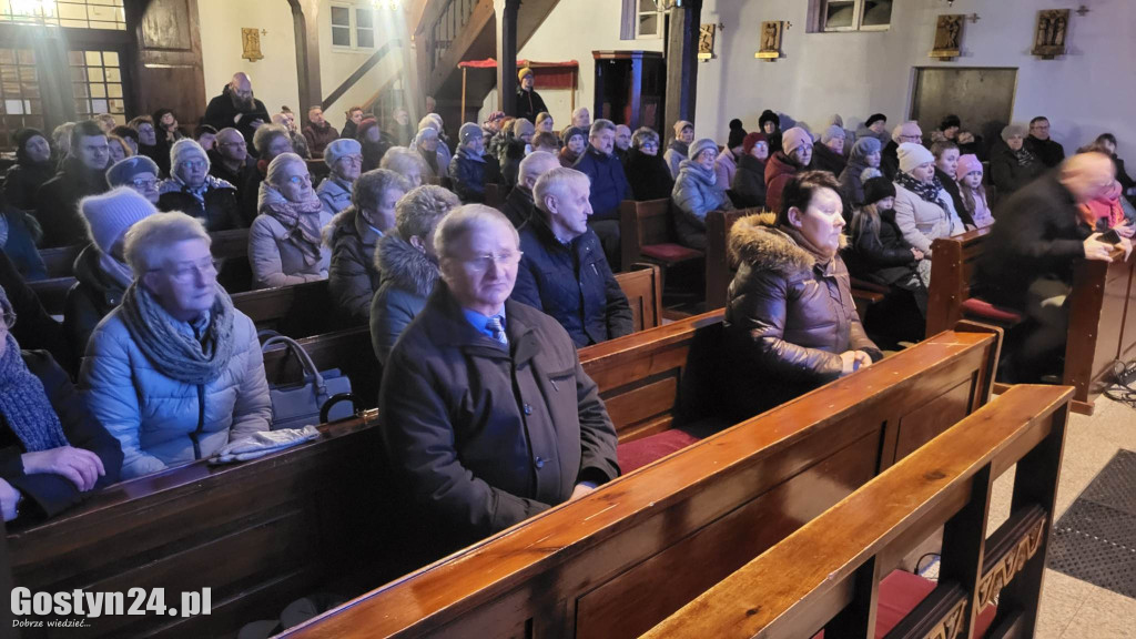 Koncert  kolęd po góralsku w kościele w Piaskach