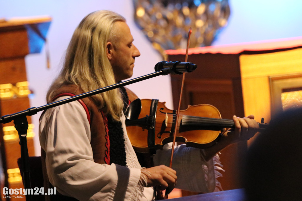 Koncert  kolęd po góralsku w kościele w Piaskach