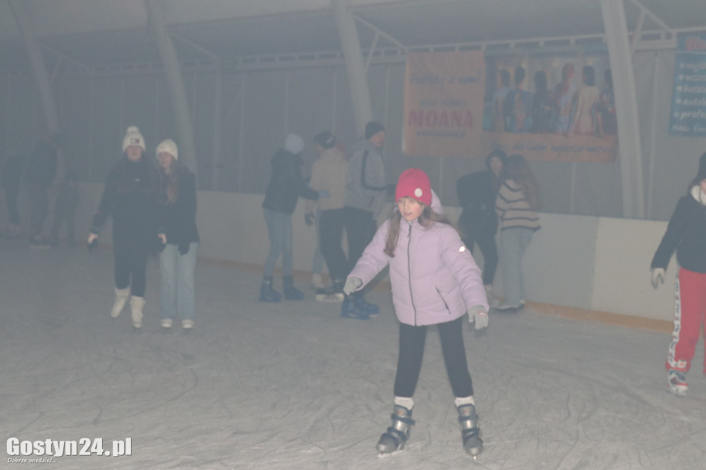 Dyskoteka na gostyńskim lodowisku