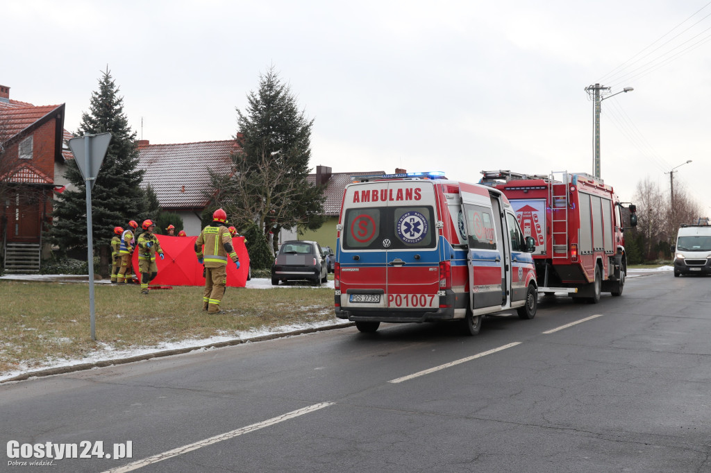 Kraksa koło mleczarni. Jeden z kierowców oddalił się z miejsca wypadku