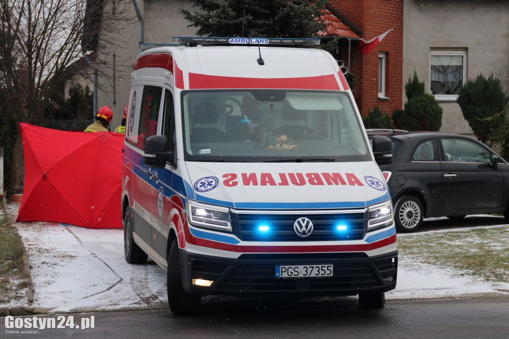 Kraksa koło mleczarni. Jeden z kierowców oddalił się z miejsca wypadku