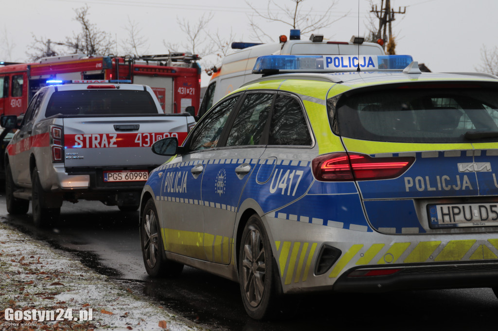 Kraksa koło mleczarni. Jeden z kierowców oddalił się z miejsca wypadku