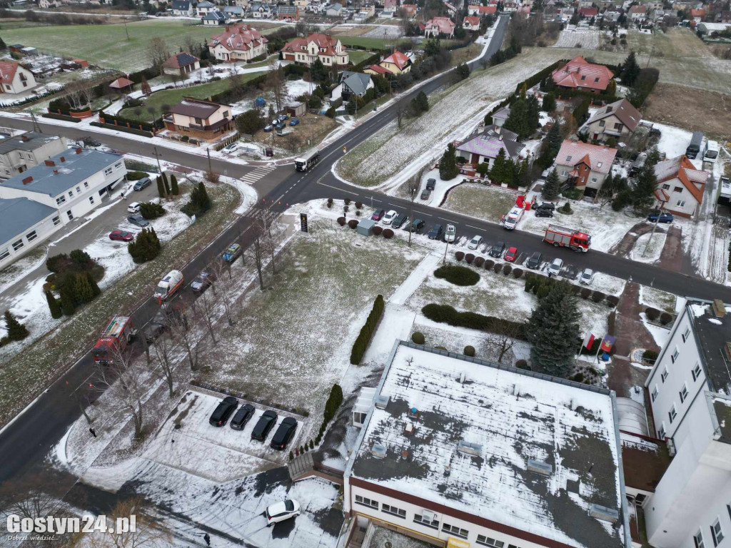 Kraksa koło mleczarni. Jeden z kierowców oddalił się z miejsca wypadku