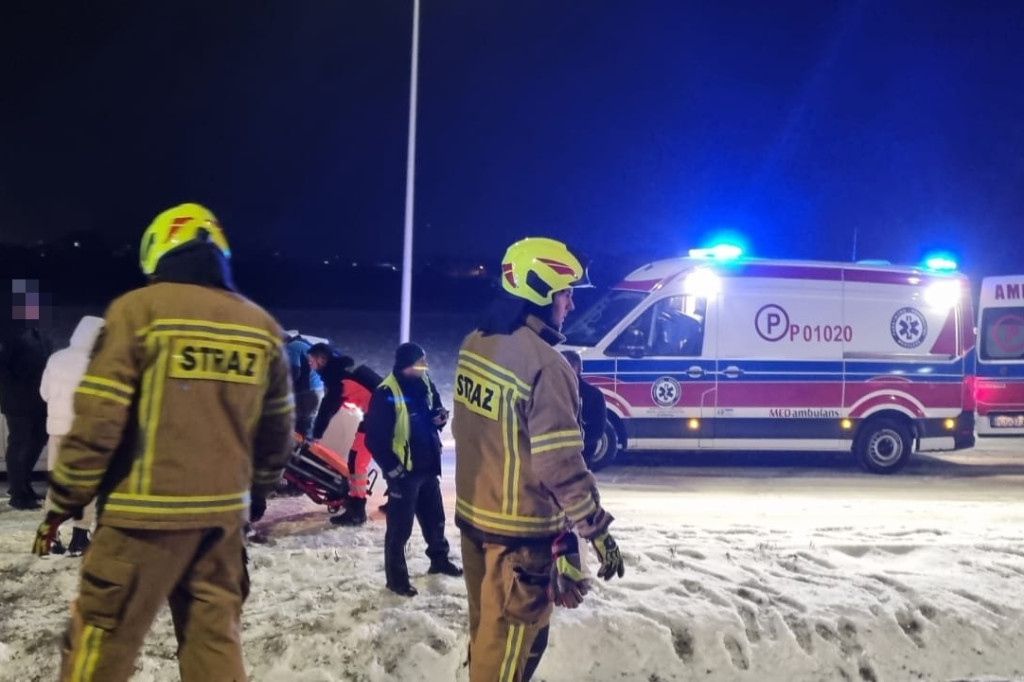 Samochód wjechał do rowu na obwodnicy Krobi