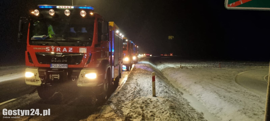 Samochód wjechał do rowu na obwodnicy Krobi