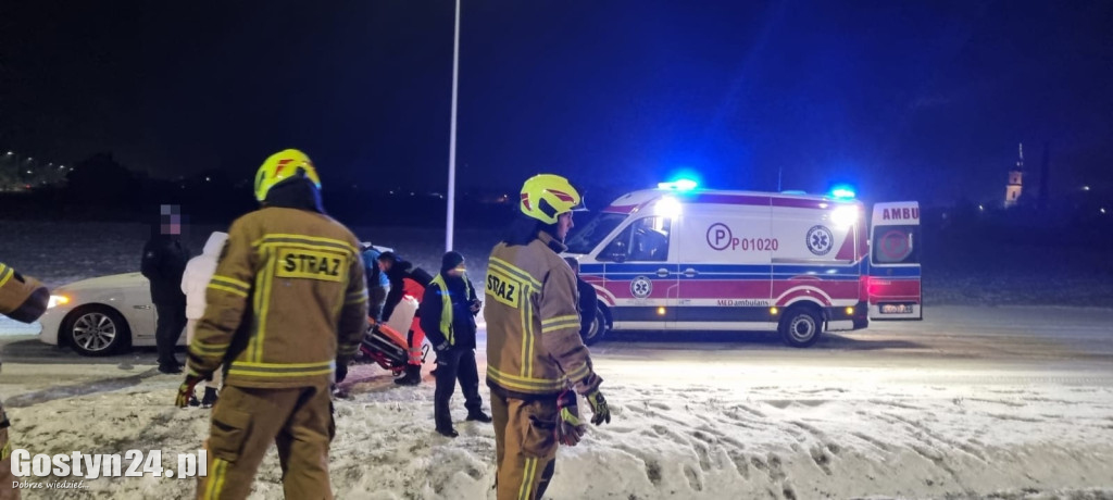 Samochód wjechał do rowu na obwodnicy Krobi