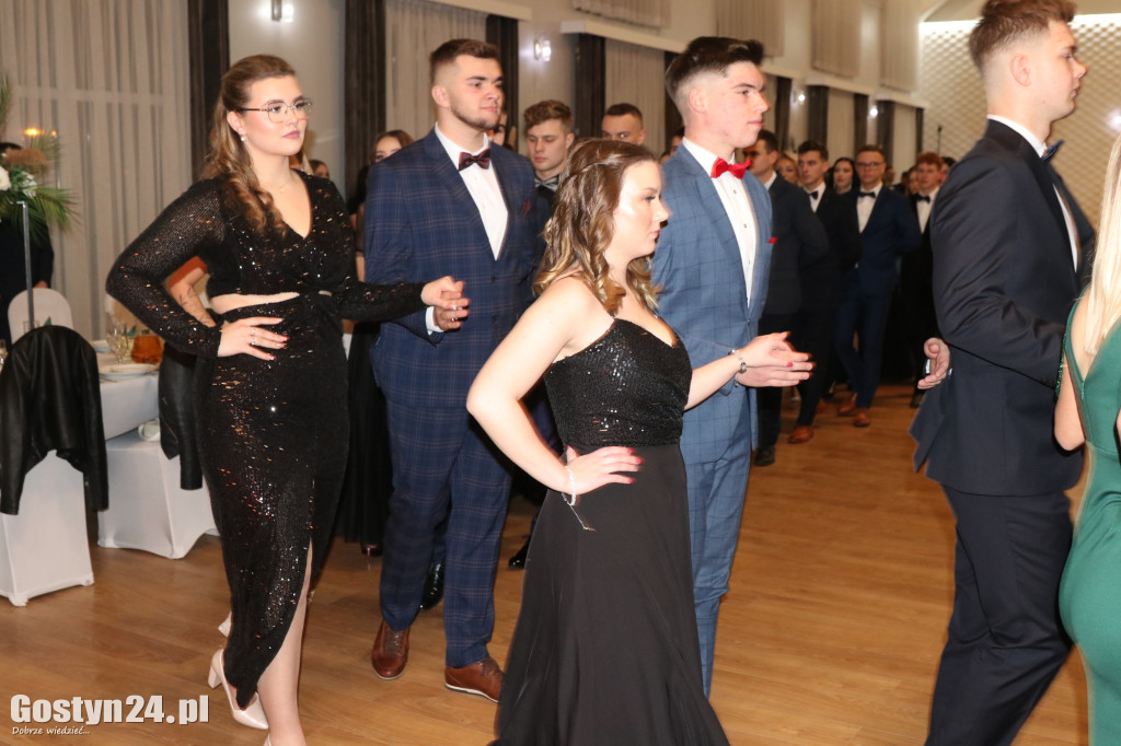 Studniówka maturzystów Zespołu Szkół Rolniczych w Grabonogu