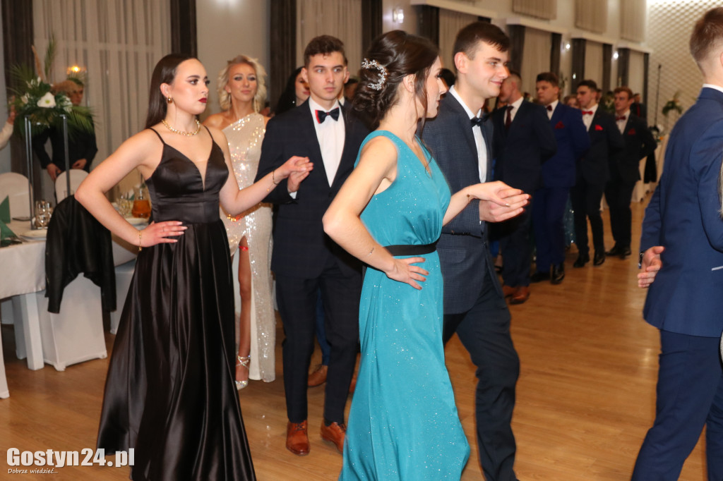 Studniówka maturzystów Zespołu Szkół Rolniczych w Grabonogu