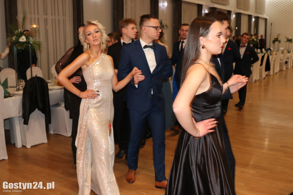 Studniówka maturzystów Zespołu Szkół Rolniczych w Grabonogu