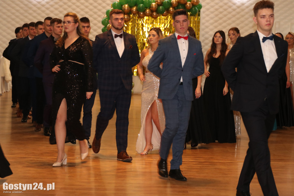 Studniówka maturzystów Zespołu Szkół Rolniczych w Grabonogu