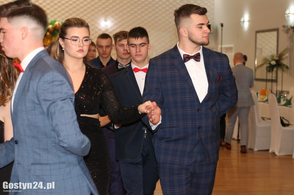 Studniówka maturzystów Zespołu Szkół Rolniczych w Grabonogu