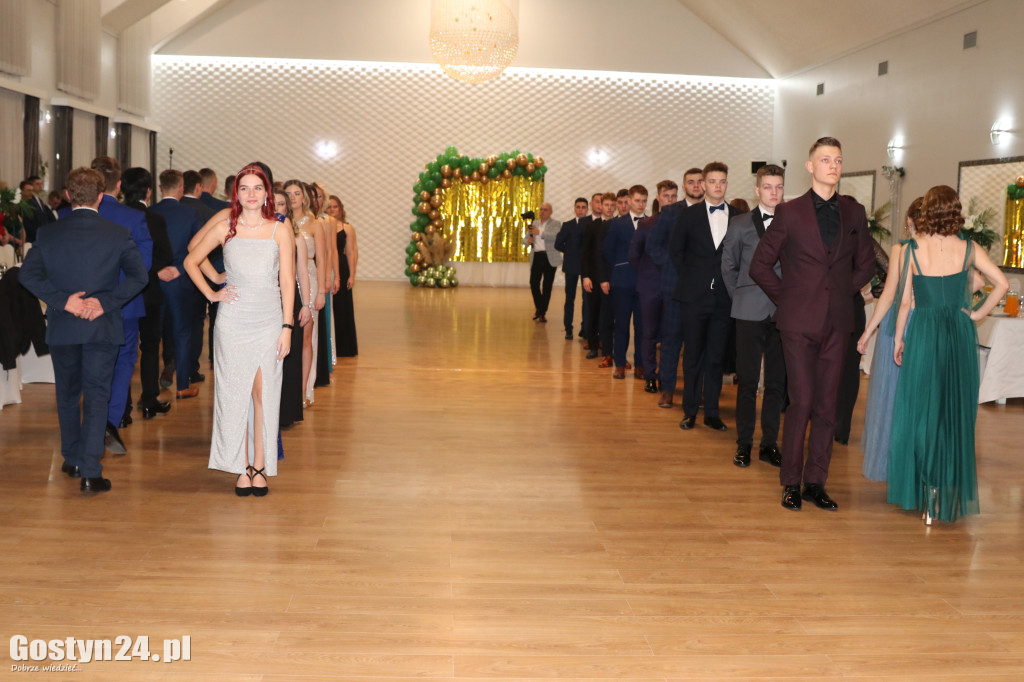 Studniówka maturzystów Zespołu Szkół Rolniczych w Grabonogu